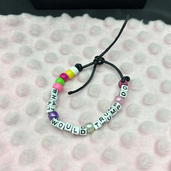 What Would Trump Do bracelet - Picture 2 of 2